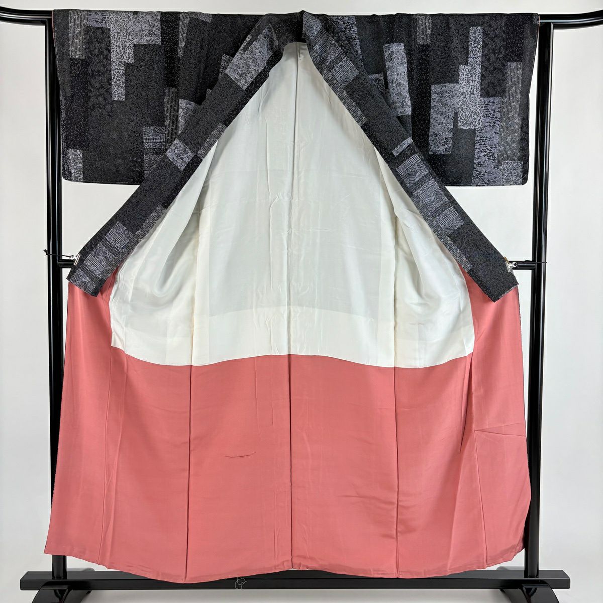 【美品】 小紋 身長155cm 袖長64cm M 雙層 草花紋紋 家屋 黑 純蠶絲 優品級