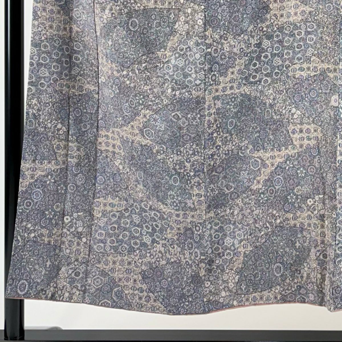 【美品】 小紋 身長150cm 袖長65cm M 雙層 扇子面 草花紋紋 絞染 灰紫 純蠶絲 優品級