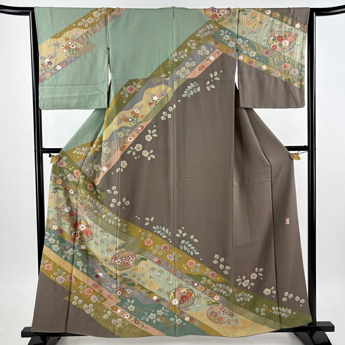 訪問服 身長158.5cm 袖長64.5cm M 雙層 落款あり 菊花 草花紋 金糸 刺繡 灰綠 純蠶絲 名品級