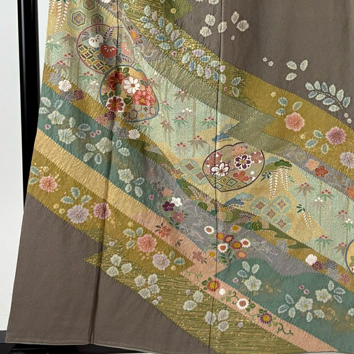 訪問服 身長158.5cm 袖長64.5cm M 雙層 落款あり 菊花 草花紋 金糸 刺繡 灰綠 純蠶絲 名品級