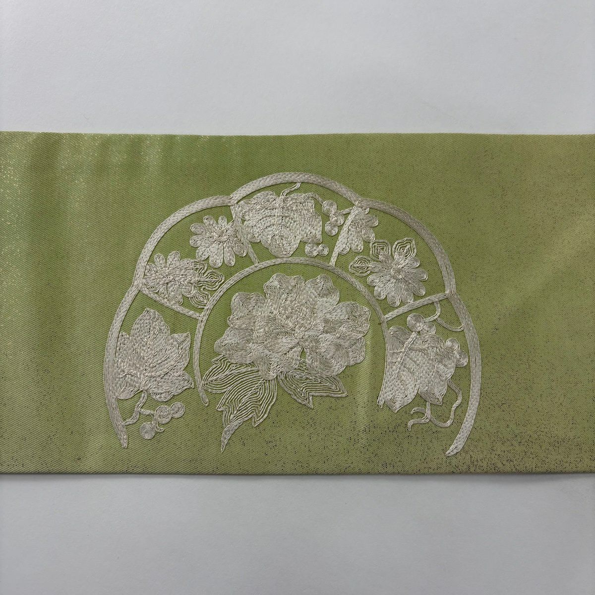 名古屋帶 名品級 草花紋紋 葡萄刺繡 金金箔 抹茶 純蠶絲