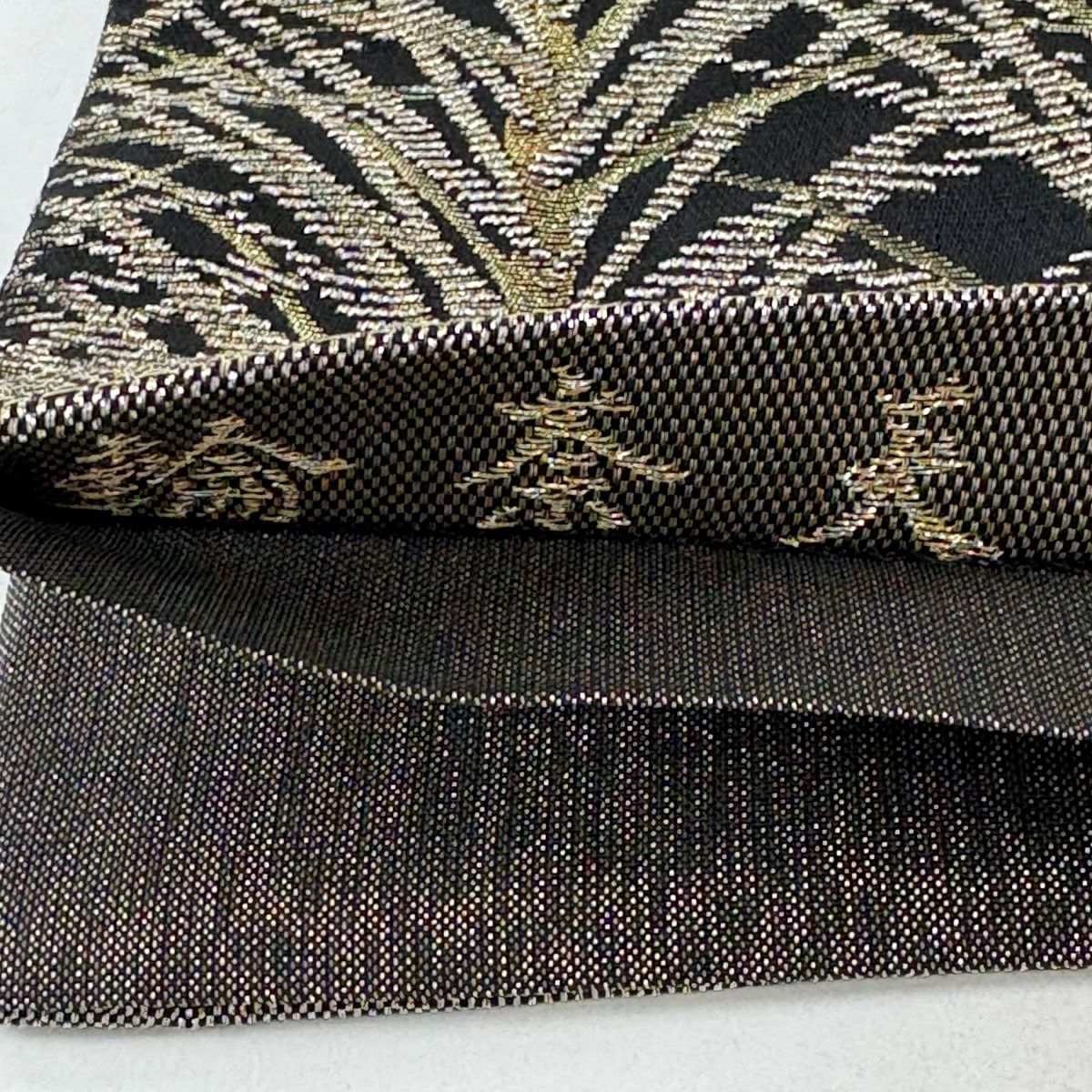 【美品】 袋帶 名品級 若松樹 金絲 金金箔 黑 六通 純蠶絲