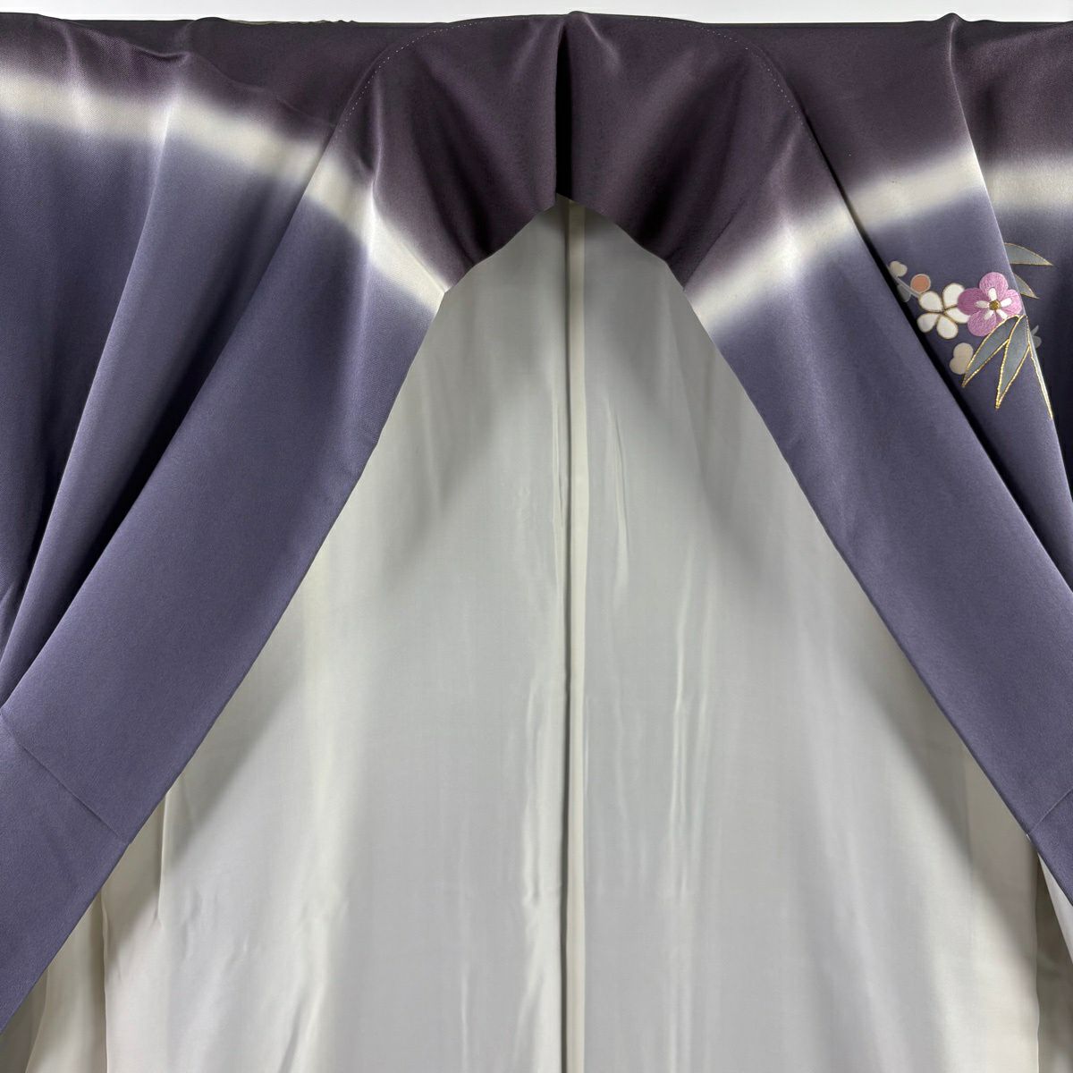 付下 身長158cm 袖長65.5cm M 雙層 帝王紫 落款 松樹竹子梅花 菊花 刺繡 金彩裝飾 灰紫 純蠶絲 逸品級