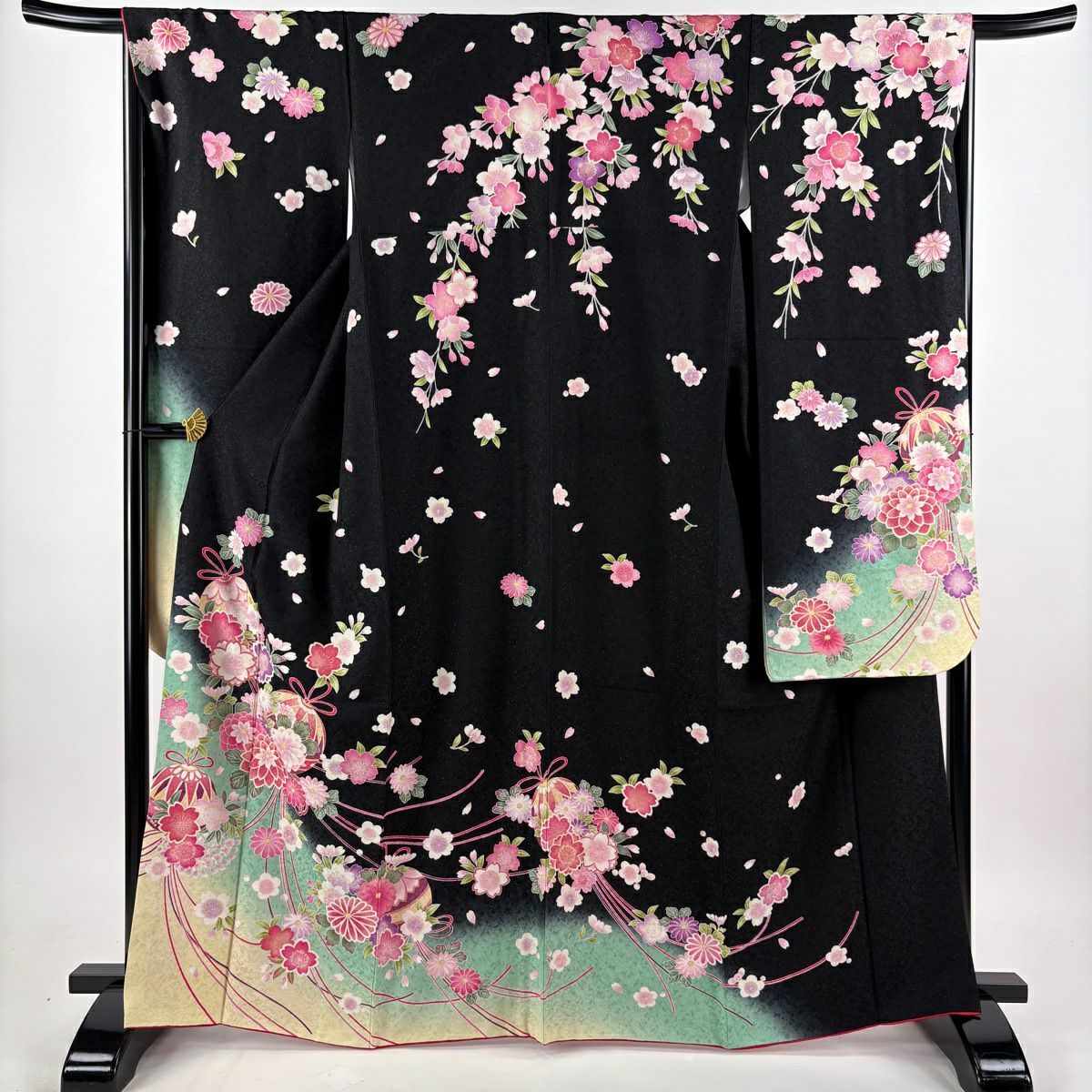 【美品】振袖禮服 身長165cm 袖長66cm M 雙層 くす玉 草花紋紋 金通し 金銀彩 黑 純蠶絲 逸品級
