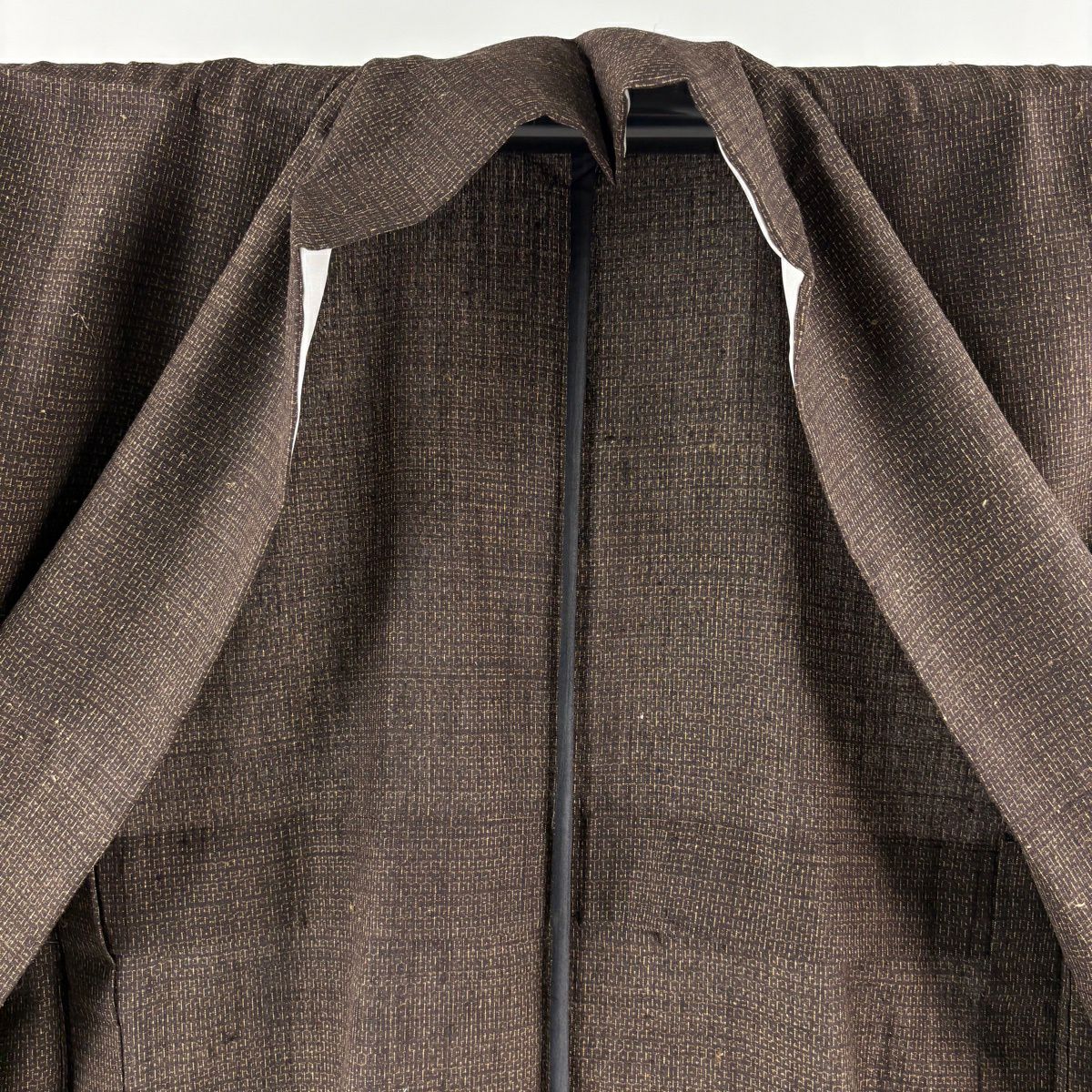 【美品】結城紬織 身長163.5cm 袖長64cm M 雙層 本場結城紬織 胴抜き 證書あり 龜甲絣 焦茶 純蠶絲 逸品級