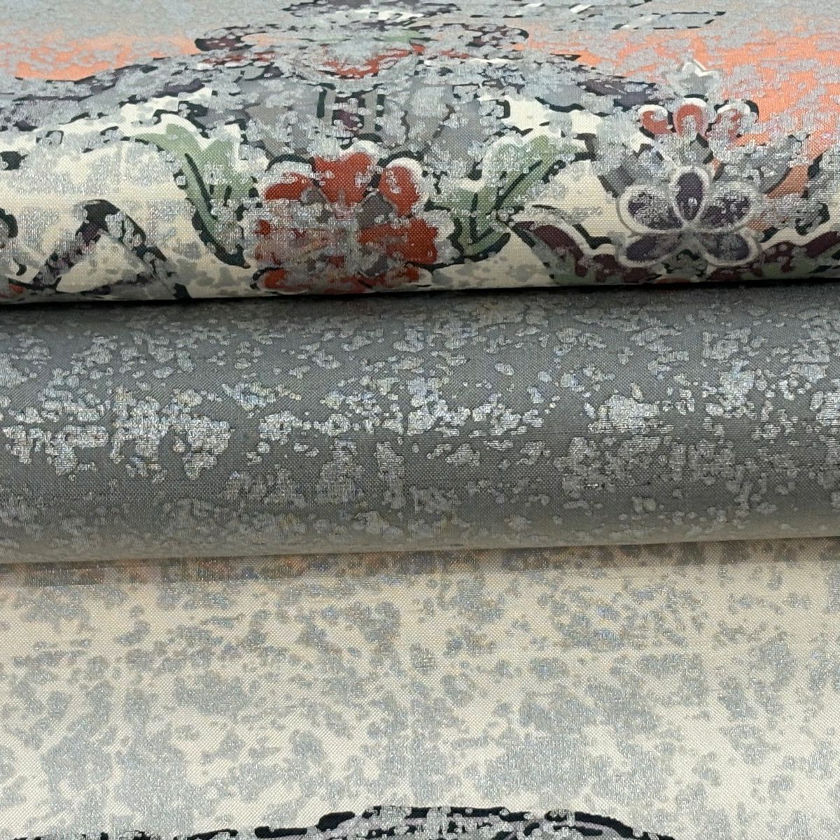 【美品】 袋帶 逸品級 落款 牛首紬織織 草花紋紋 霞 金銀彩 灰白 お太鼓柄 純蠶絲