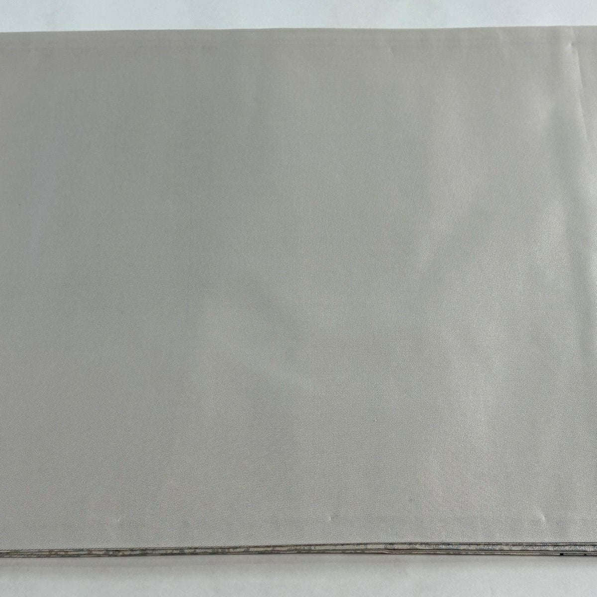 【美品】 袋帶 逸品級 落款 牛首紬織織 草花紋紋 霞 金銀彩 灰白 お太鼓柄 純蠶絲