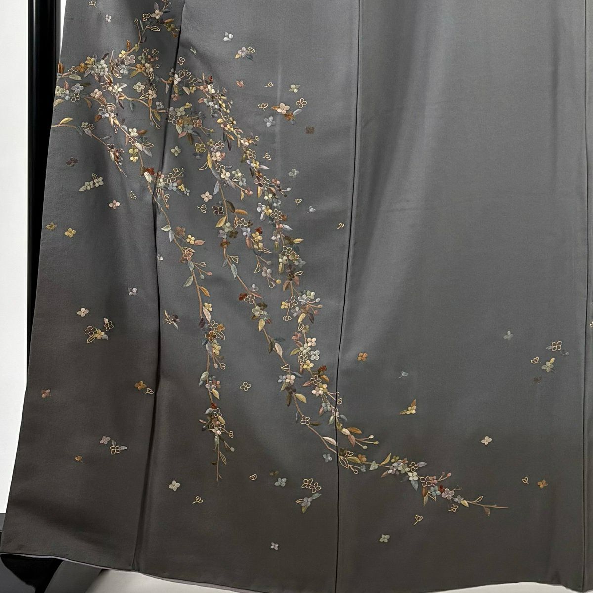 付下 身長164.5cm 袖長68cm L 雙層 枝花刺繡 金線 灰 純蠶絲 名品級