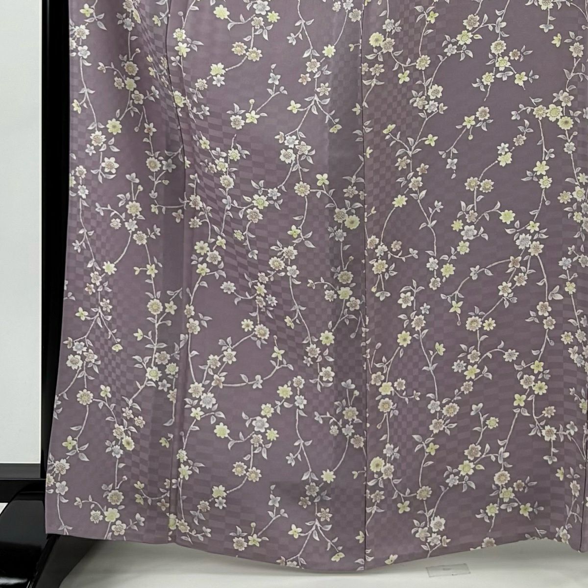 【美品】 小紋 身長166.5cm 袖長65.5cm M 單層 草花紋紋 地紋 淡紫 純蠶絲 秀品級