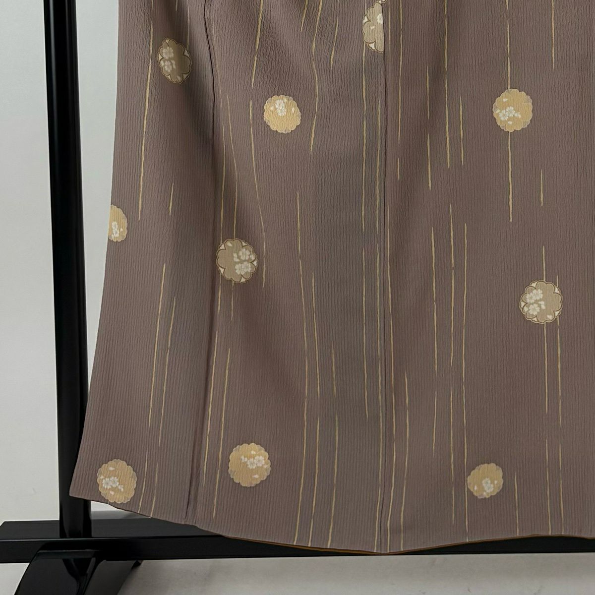 【美品】 小紋 身長156.5cm 袖長64cm M 雙層 櫻花 縱條 薄小豆 純蠶絲 優品級