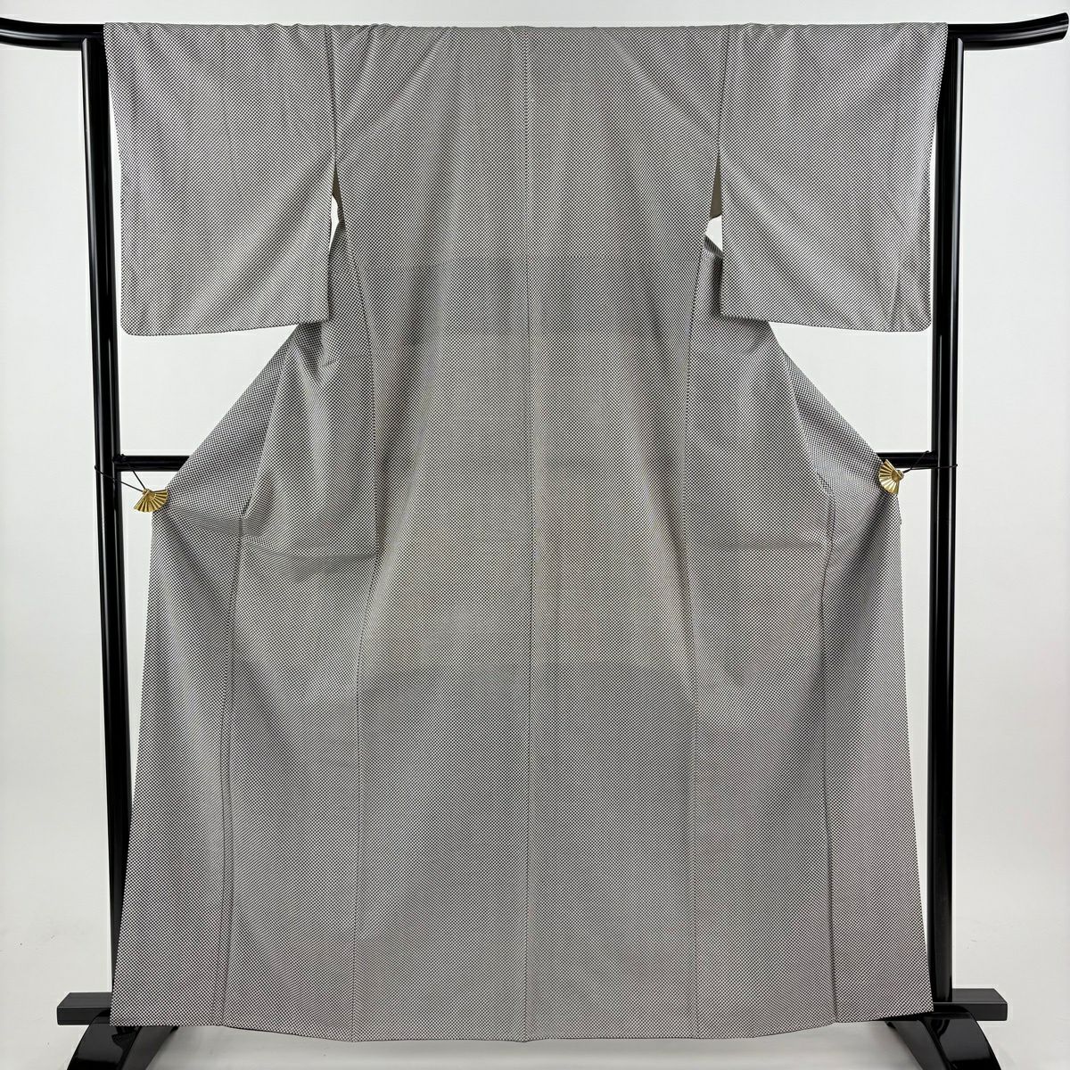 【美品】 小紋 身長163cm 袖長65cm M 雙層 紬織織 證書あり 市松樹紋 灰白 純蠶絲 秀品級