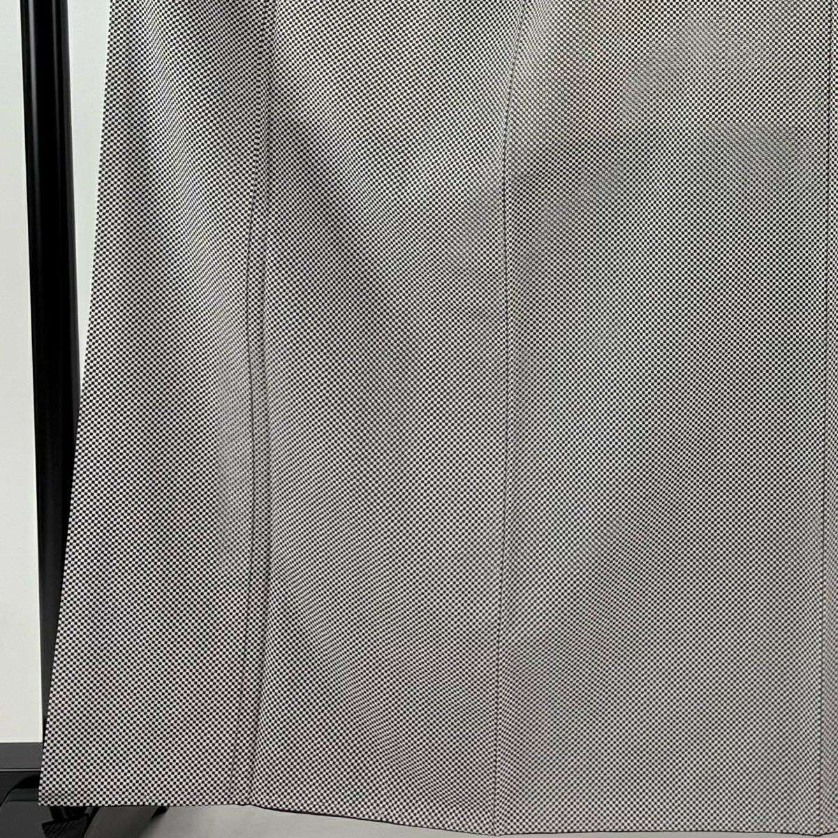 【美品】 小紋 身長163cm 袖長65cm M 雙層 紬織織 證書あり 市松樹紋 灰白 純蠶絲 秀品級