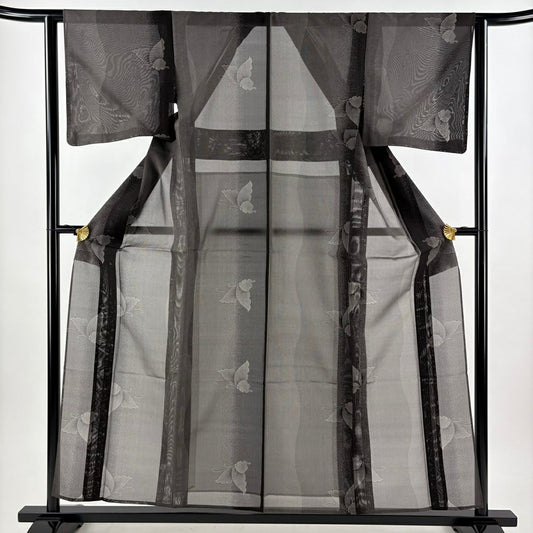 【美品】 紬織 身長157.5cm 袖長62cm S 薄物 夏大島 巴衿 證書在側 蝶 幾何圖案 黑灰 純蠶絲 優品級