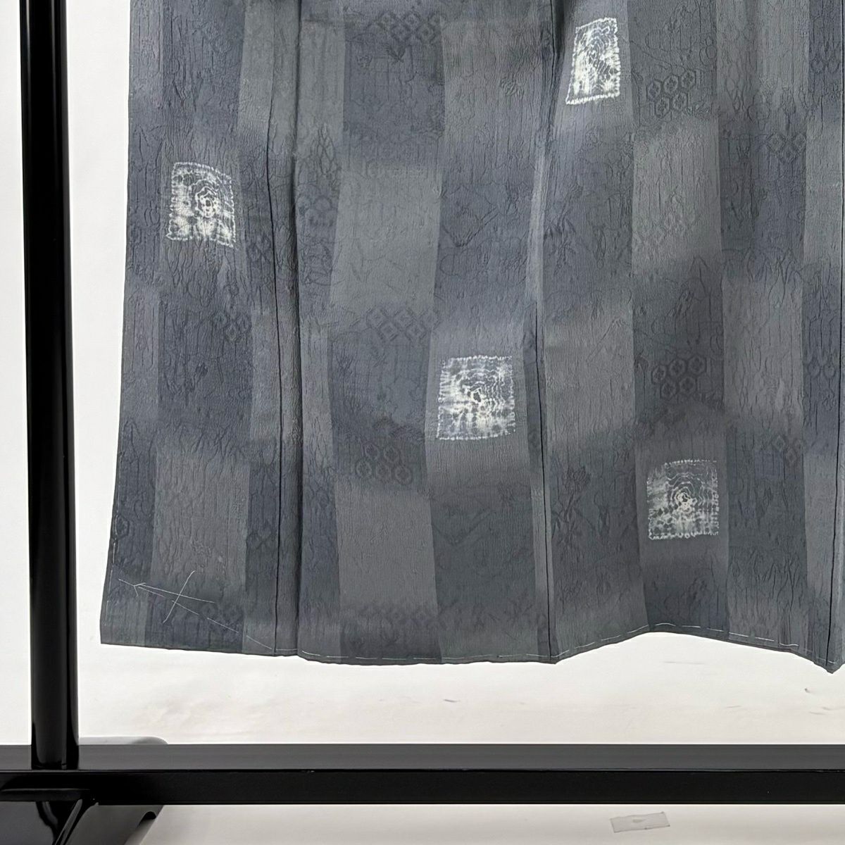 【美品】 小紋 身長151cm 袖長64.5cm M 雙層 地紋 市松樹 絞染 灰 純蠶絲 秀品級
