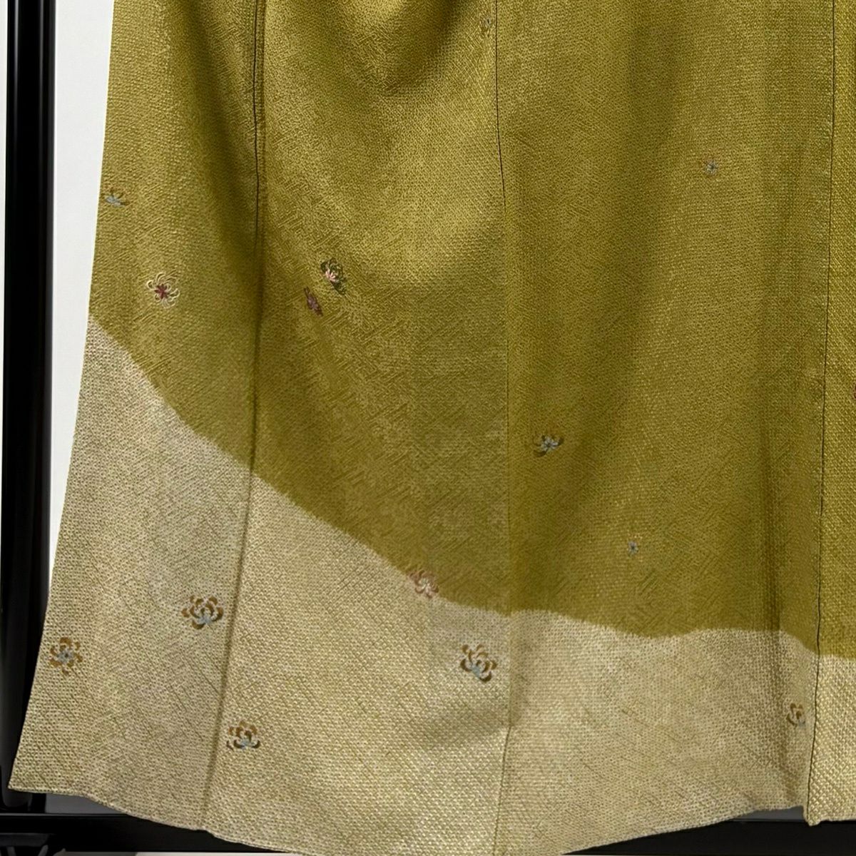 付下 身長157cm 袖長66.5cm M 雙層 菊花 地紋 絞染 刺繡 芥末色 純蠶絲 優品級