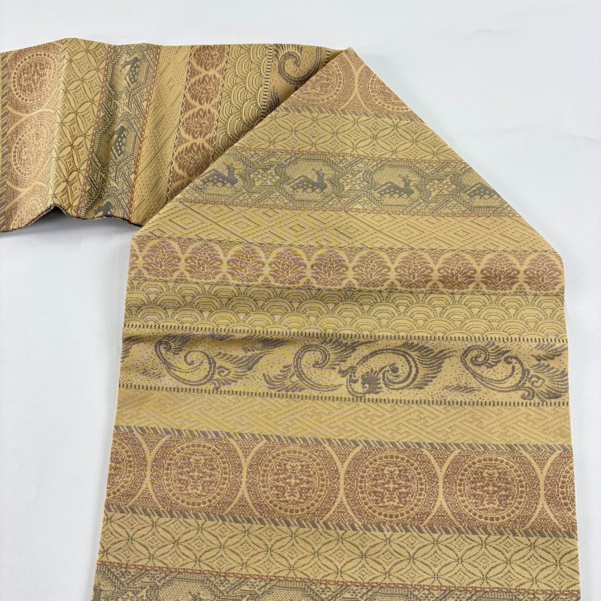 【美品】名古屋帶 秀品級 有栖川 有職紋樣 米色 純蠶絲