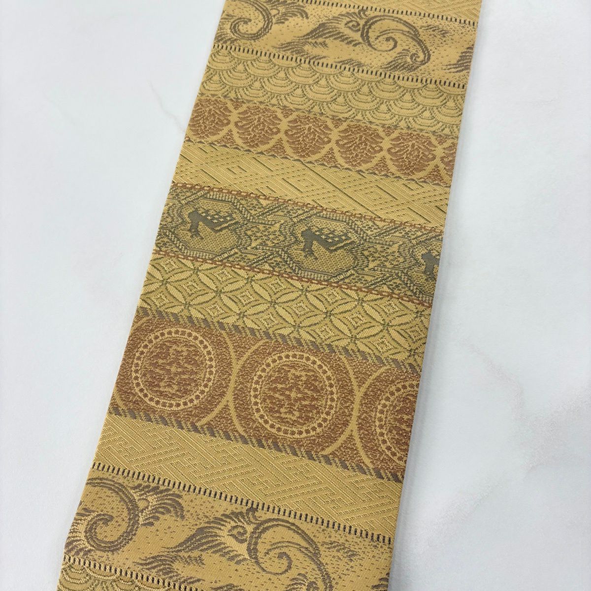 【美品】名古屋帶 秀品級 有栖川 有職紋樣 米色 純蠶絲