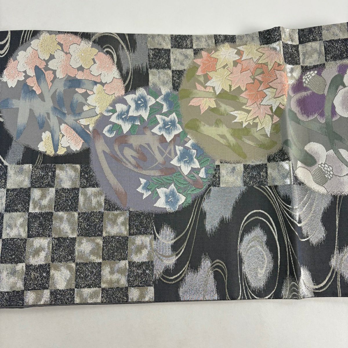 【美品】 袋帶 秀品級 關西仕立 雜字紋 市松樹 銀線 金金箔 灰色 六通 純蠶絲