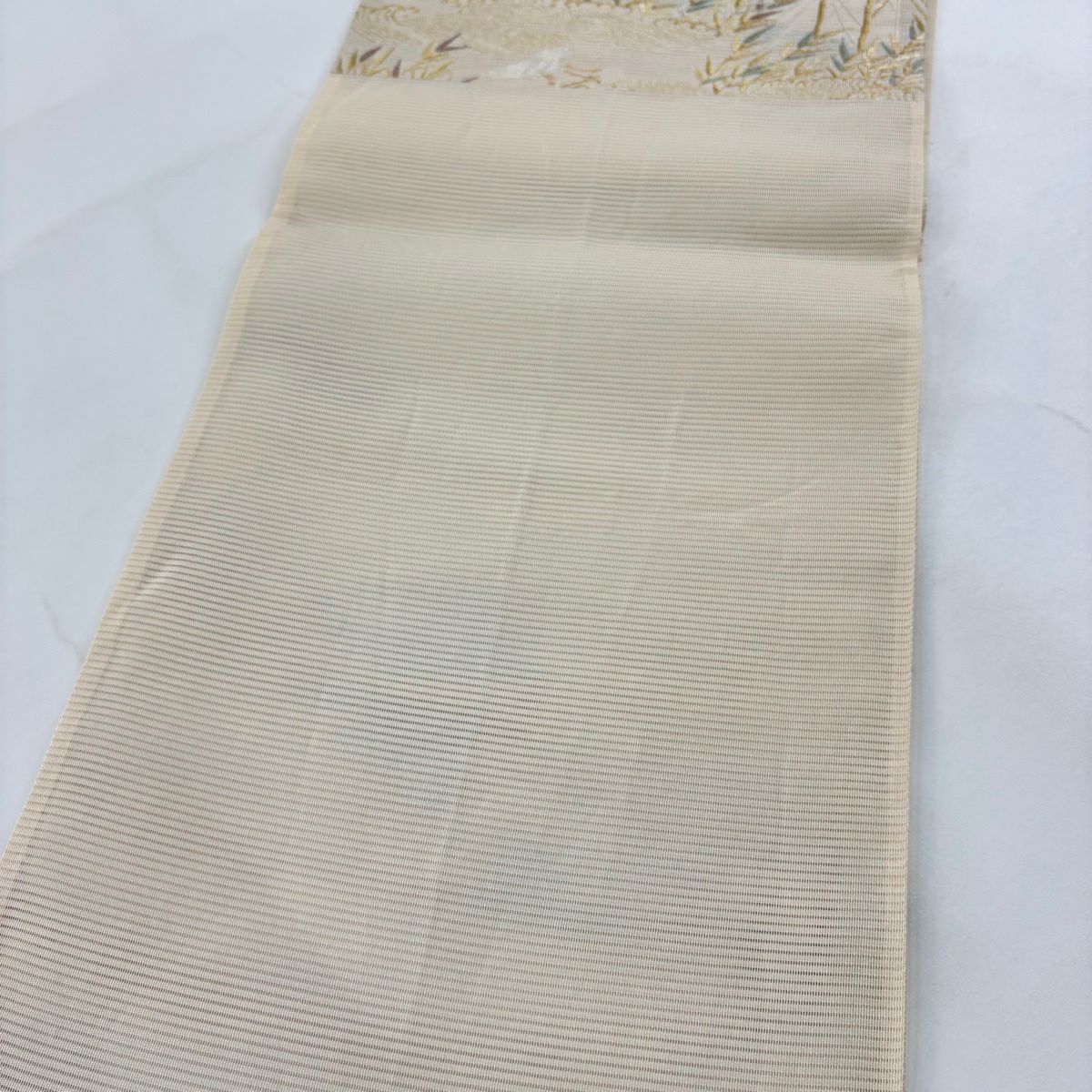 【美品】 袋帶 秀品級 夏帶 葉 鳥 金銀彩 米色 六通 純蠶絲
