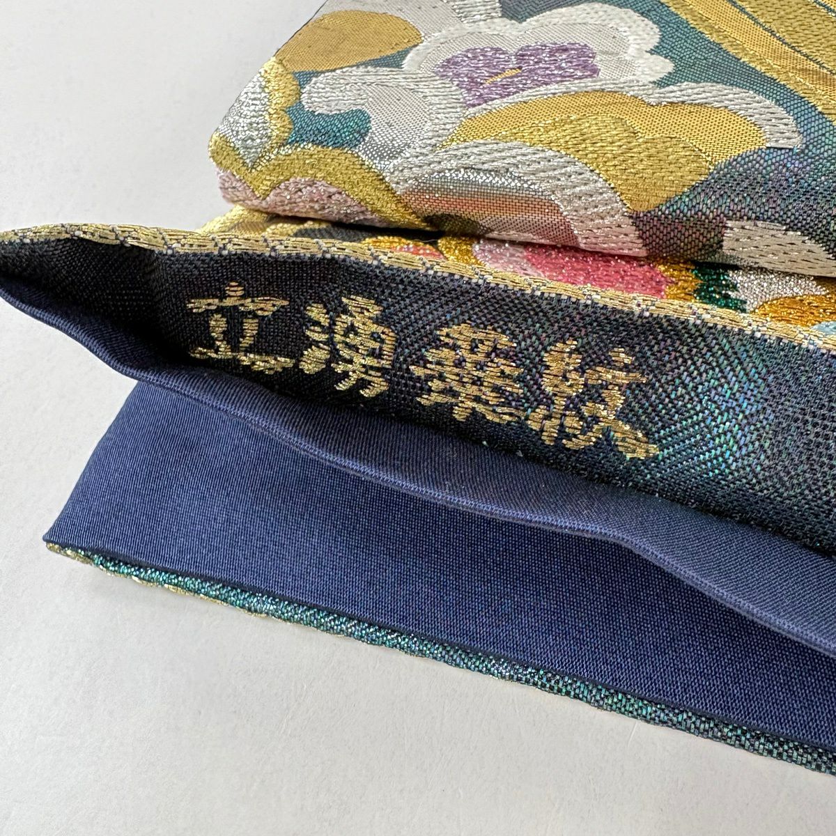 【美品】 袋帶 秀品級 振袖禮服禮服用 立涌華紋 華紋 立涌 金銀彩 金金箔 青綠 六通 純蠶絲