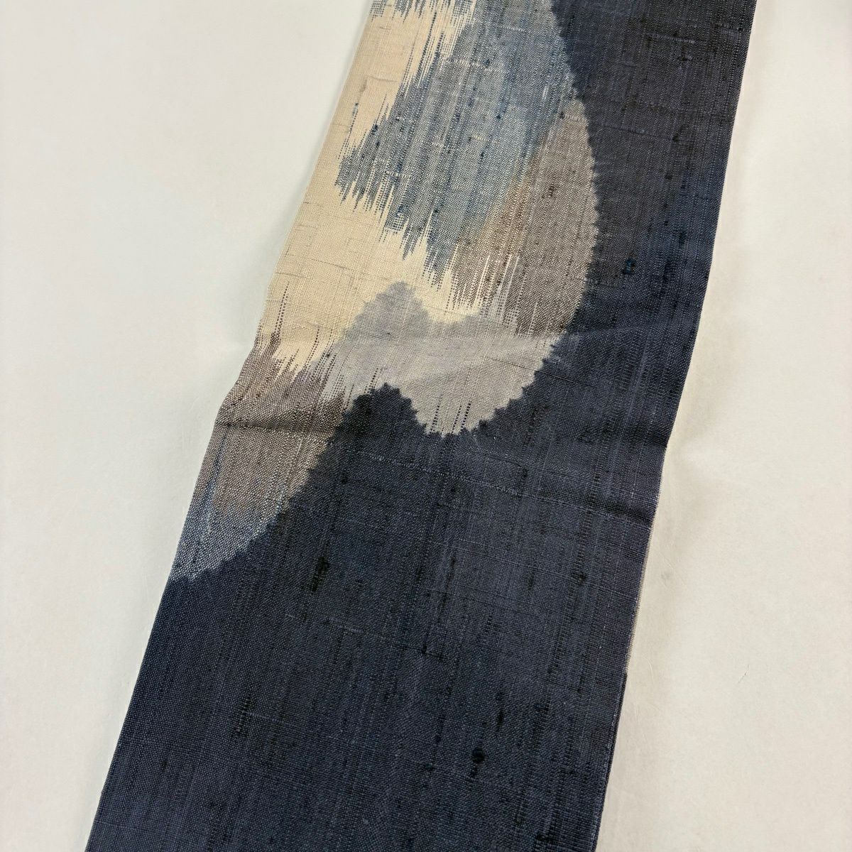 名古屋帶 秀品級 紬織織 幾何學圖案 流水 絞染 米色 純蠶絲