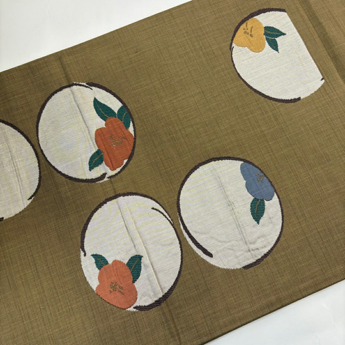 【美品】 袋帶 秀品級 落款あり 椿 丸文 茶 六通 純蠶絲