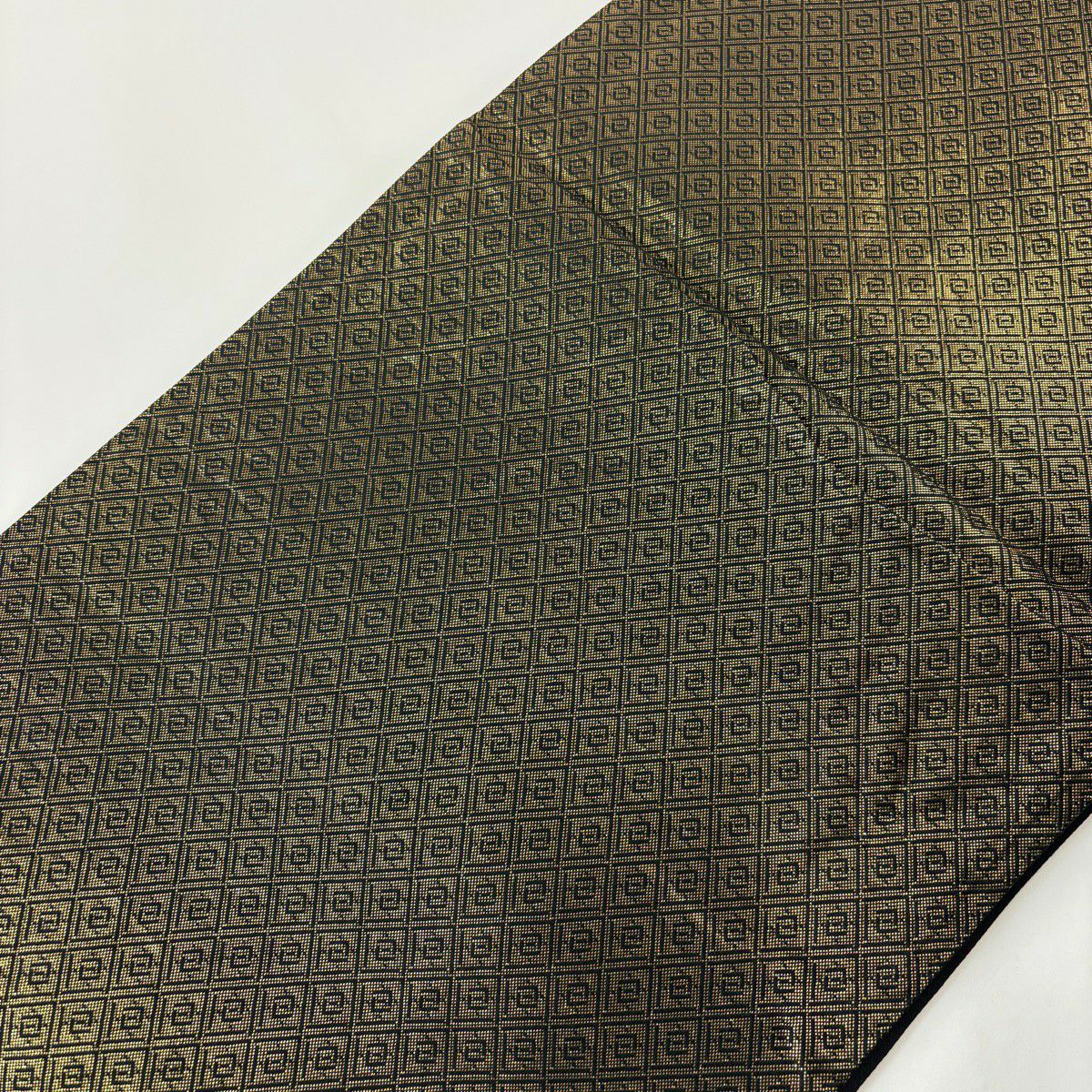 【美品】 袋帶 秀品級 振袖禮服禮服用 七寶紋 華紋 金銀彩 刺繡 黑 六通 純蠶絲
