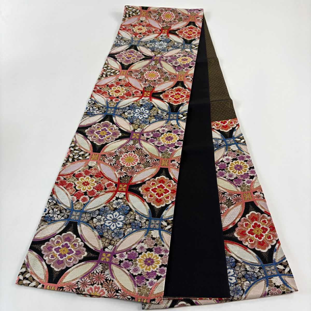 【美品】 袋帶 秀品級 振袖禮服禮服用 七寶紋 華紋 金銀彩 刺繡 黑 六通 純蠶絲