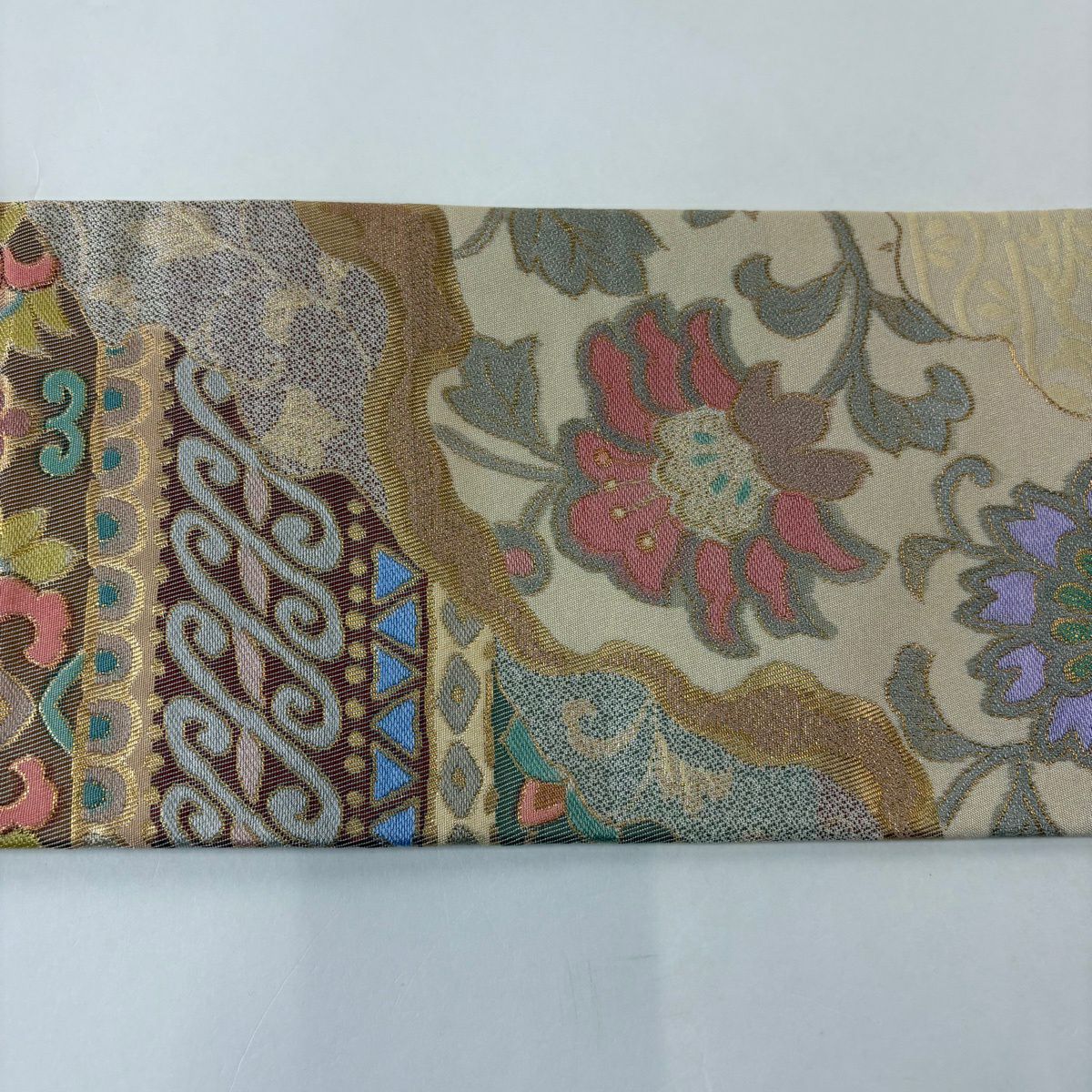名古屋帶 秀品級 花唐草紋 道長取 金金箔 米色 純蠶絲