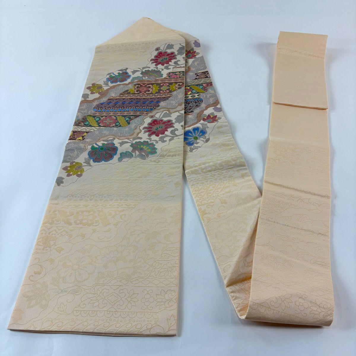 名古屋帶 秀品級 花唐草紋 道長取 金金箔 米色 純蠶絲