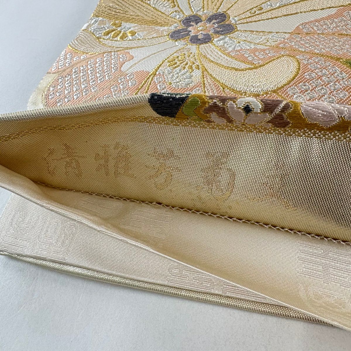 【美品】 袋帶 秀品級 菊花 花鳥 刺繡 金金箔 金色 六通 純蠶絲