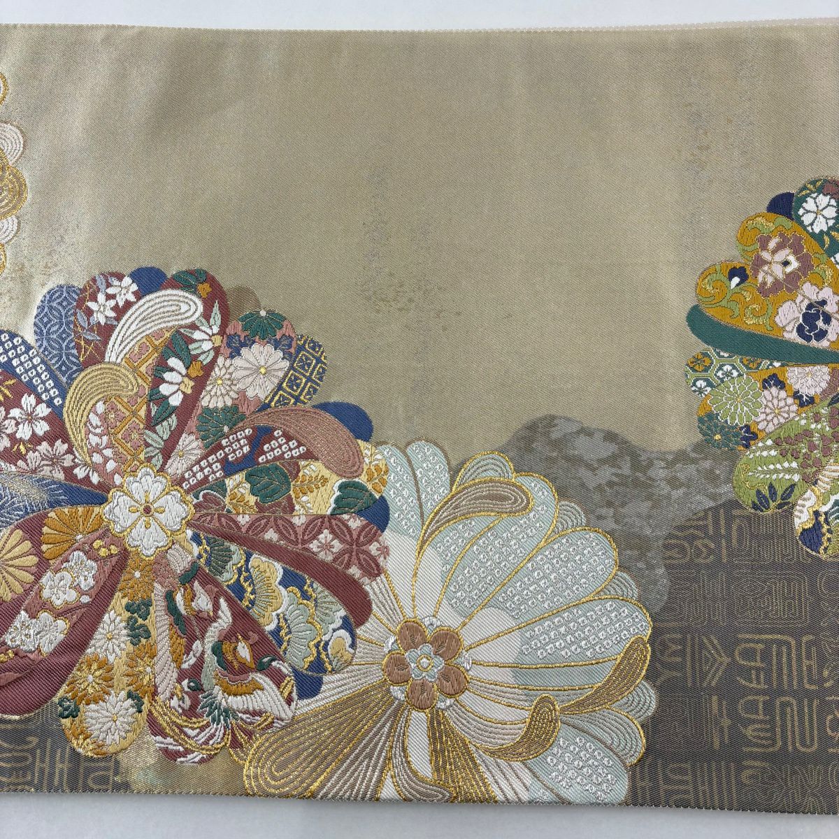 【美品】 袋帶 秀品級 菊花 花鳥 刺繡 金金箔 金色 六通 純蠶絲