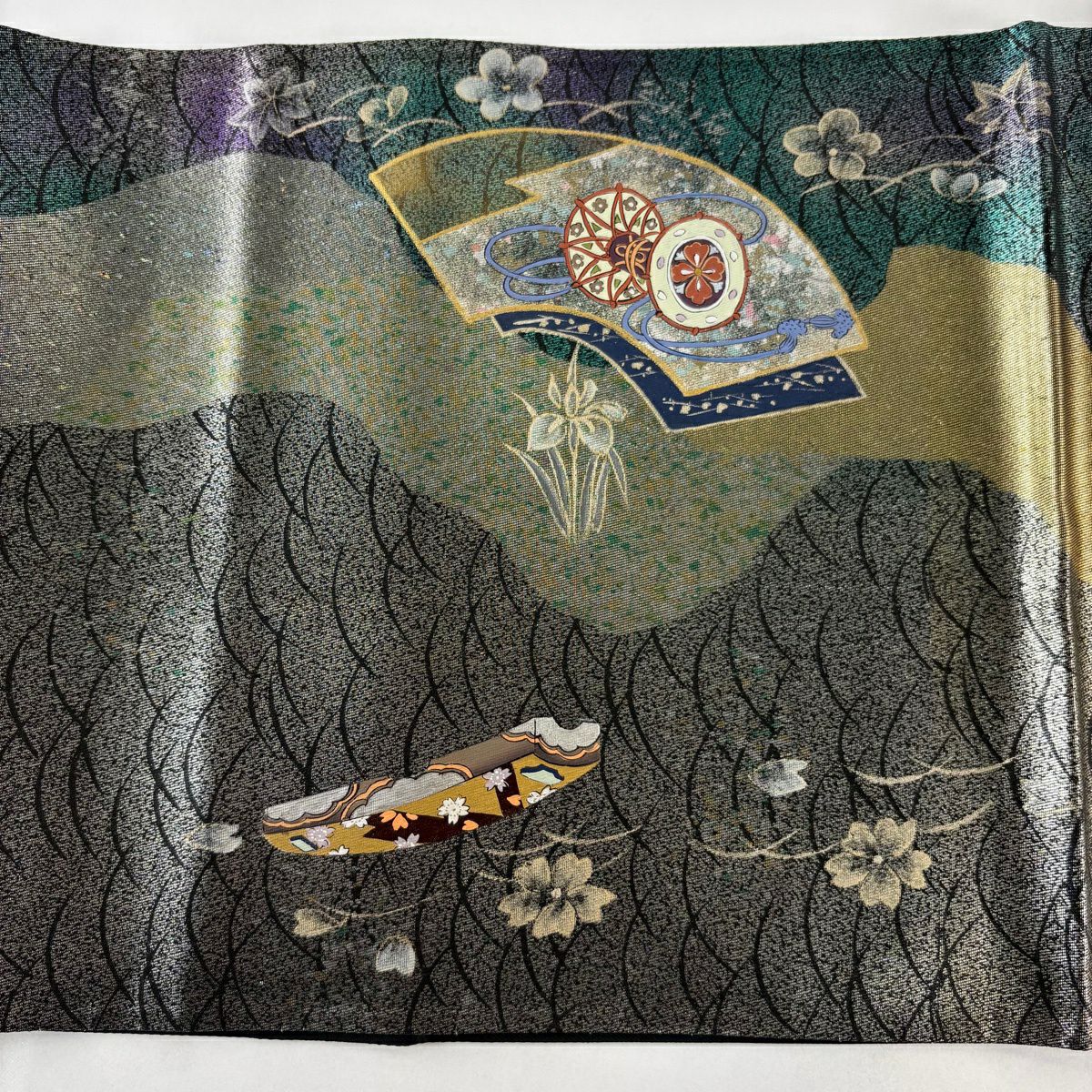 【美品】 袋帶 秀品級 和樂器 菖蒲 金銀彩 銀 お太鼓圖案 純蠶絲