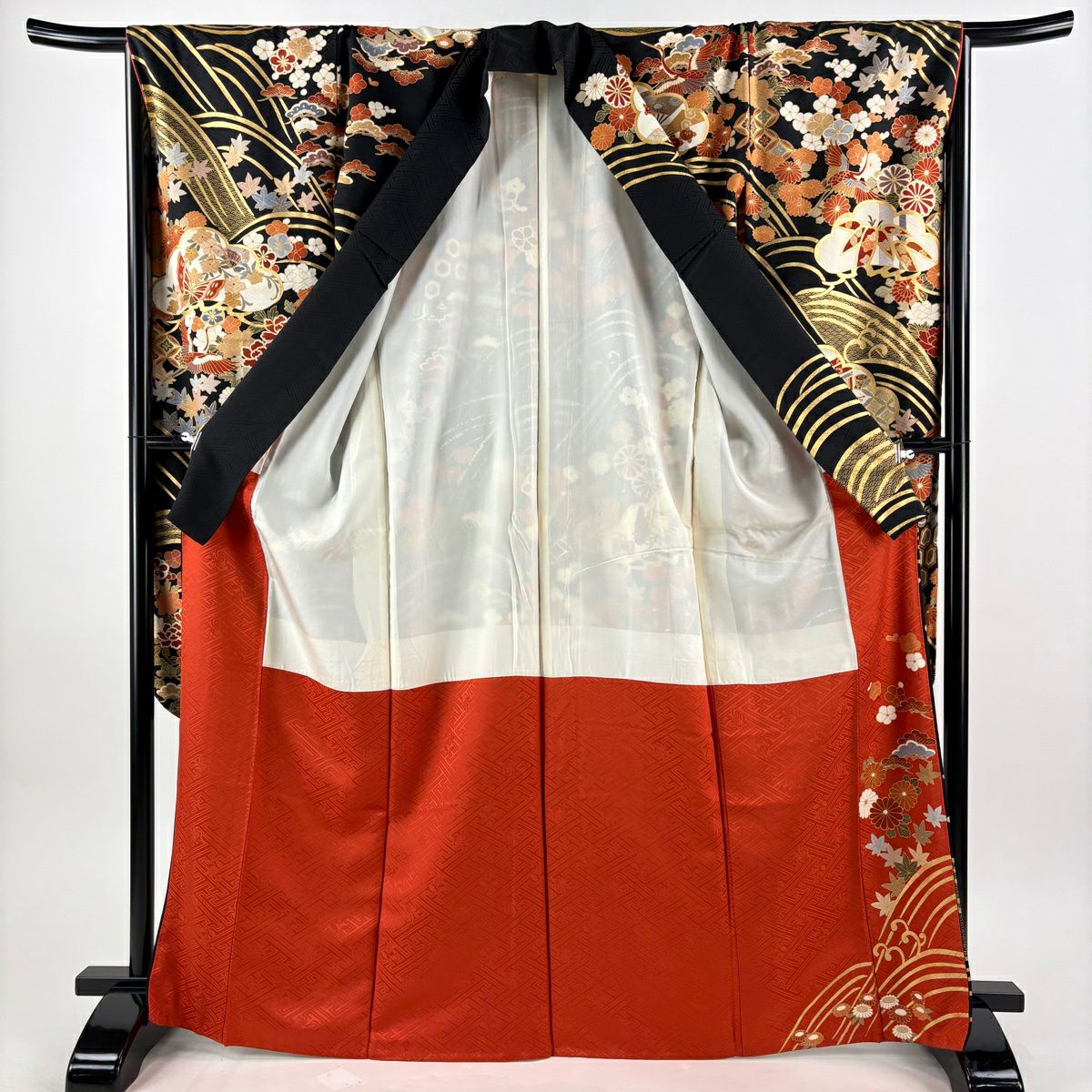 振袖禮服 身長168.5cm 袖長67cm M 雙層 松樹梅花 御所車 金絲 金銀彩 黑 純蠶絲 秀品級