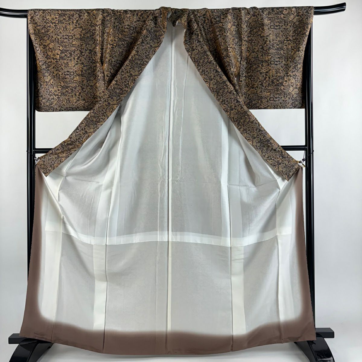 【美品】 小紋 身長167cm 袖長67cm M 雙層 紬織織 落款あり 草花紋紋 花器 茶 純蠶絲 秀品級