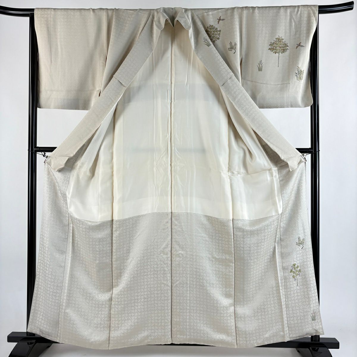 【美品】訪問服 身長160cm 袖長66cm M 雙層 落款あり 樹木 動物 米色 純蠶絲 秀品級 一つ紋
