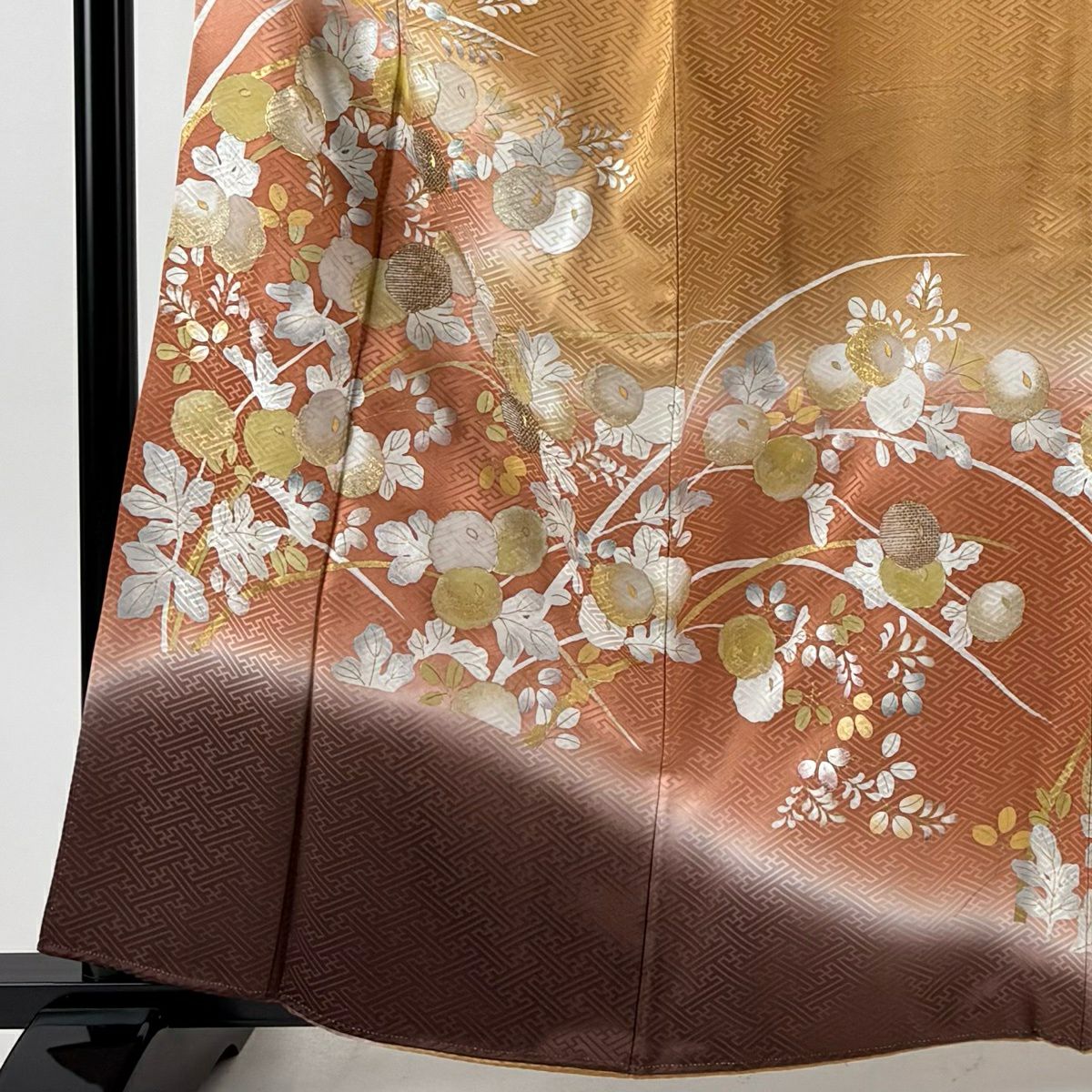 留袖禮服禮服 身長161cm 袖長67cm M 雙層 落款あり 萬壽菊花 萩 金銀彩 金絲 山吹茶 純蠶絲 秀品級 三つ紋