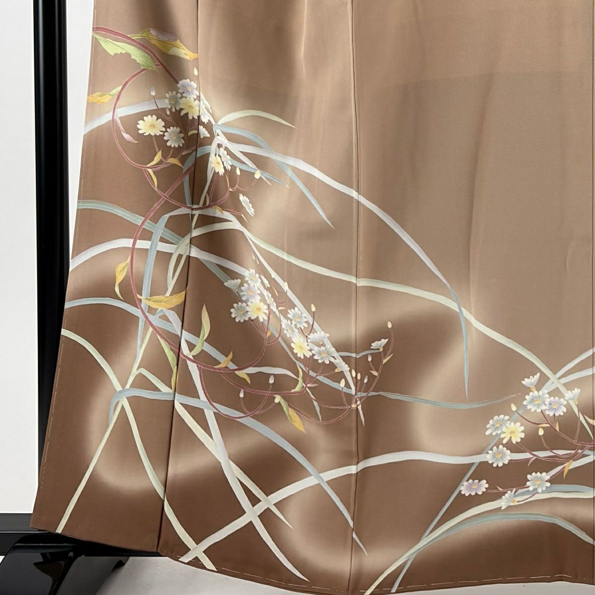 【美品】訪問服 身長161.5cm 袖長63.5cm S 雙層 落款あり 草花紋 葉柄 染分 ぼかし 薄茶 純蠶絲 秀品級