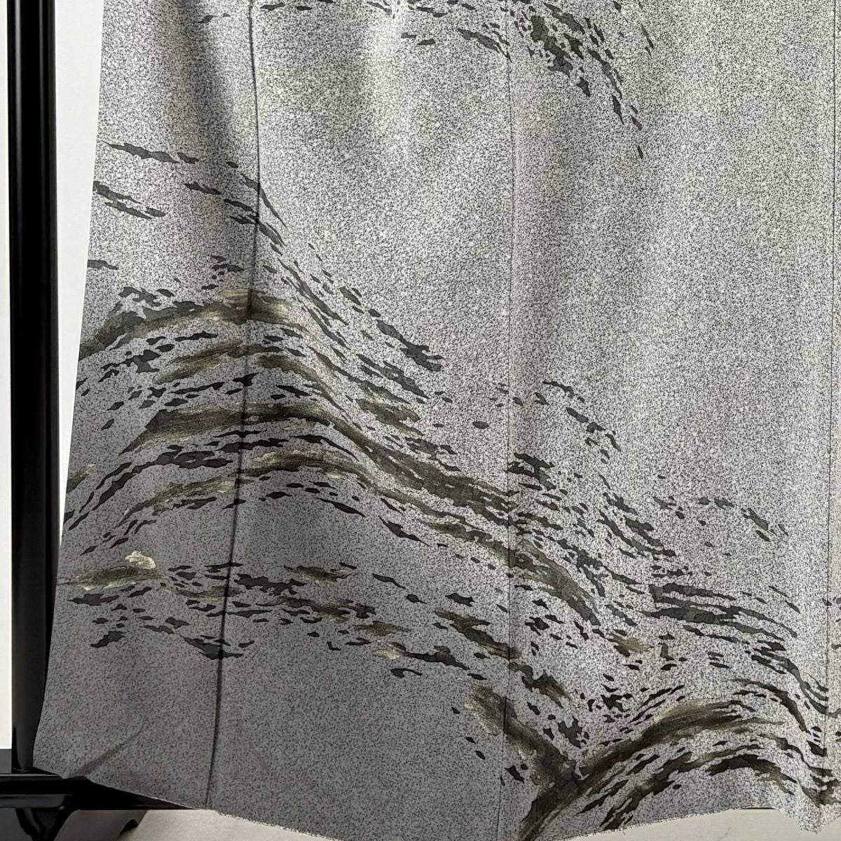 【美品】訪問服 身長160.5cm 袖長65.5cm M 雙層 落款あり 波 幾何學 金彩裝飾 漸層 灰色 純蠶絲 秀品級