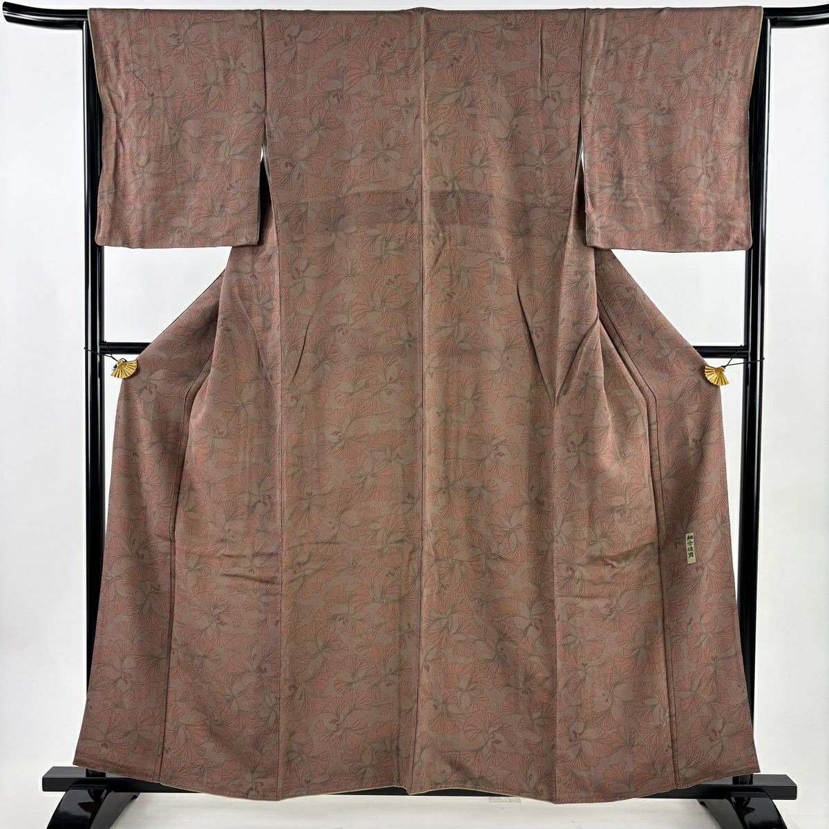 【美品】 小紋 身長158.5cm 袖長65cm M 雙層 細合俊男 落款あり 銀杏 縮緬 小豆 純蠶絲 秀品級