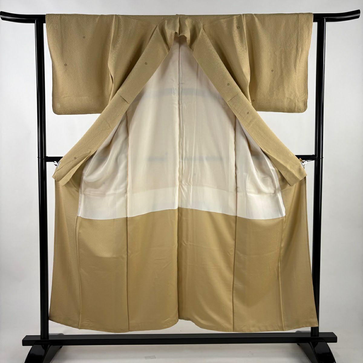 【美品】 小紋 身長154cm 袖長61.5cm S 雙層 落款 花 地紋 金絲 米色 純蠶絲 優品級