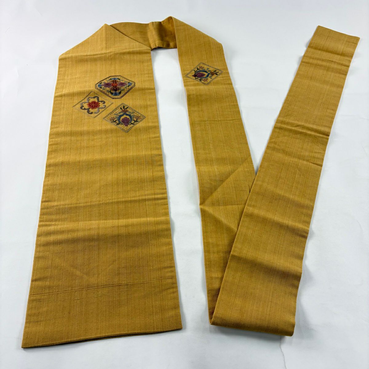 【美品】名古屋帶 秀品級 紬織織 菱花紋 刺繡 芥末色 純蠶絲
