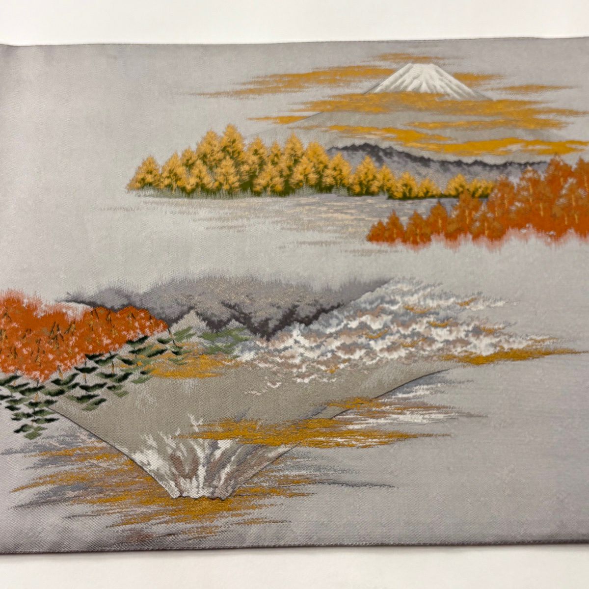 【美品】 袋帶 秀品級 關西仕立 紅葉 山 里松樹紹巴 灰色 大鼓圖案 純蠶絲