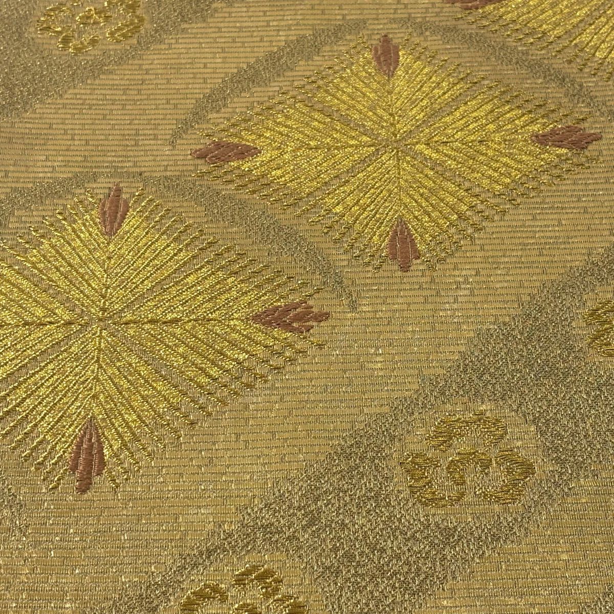 【美品】 袋帶 秀品級 松樹菱 梅花 金絲 金金箔 金色 六通 純蠶絲