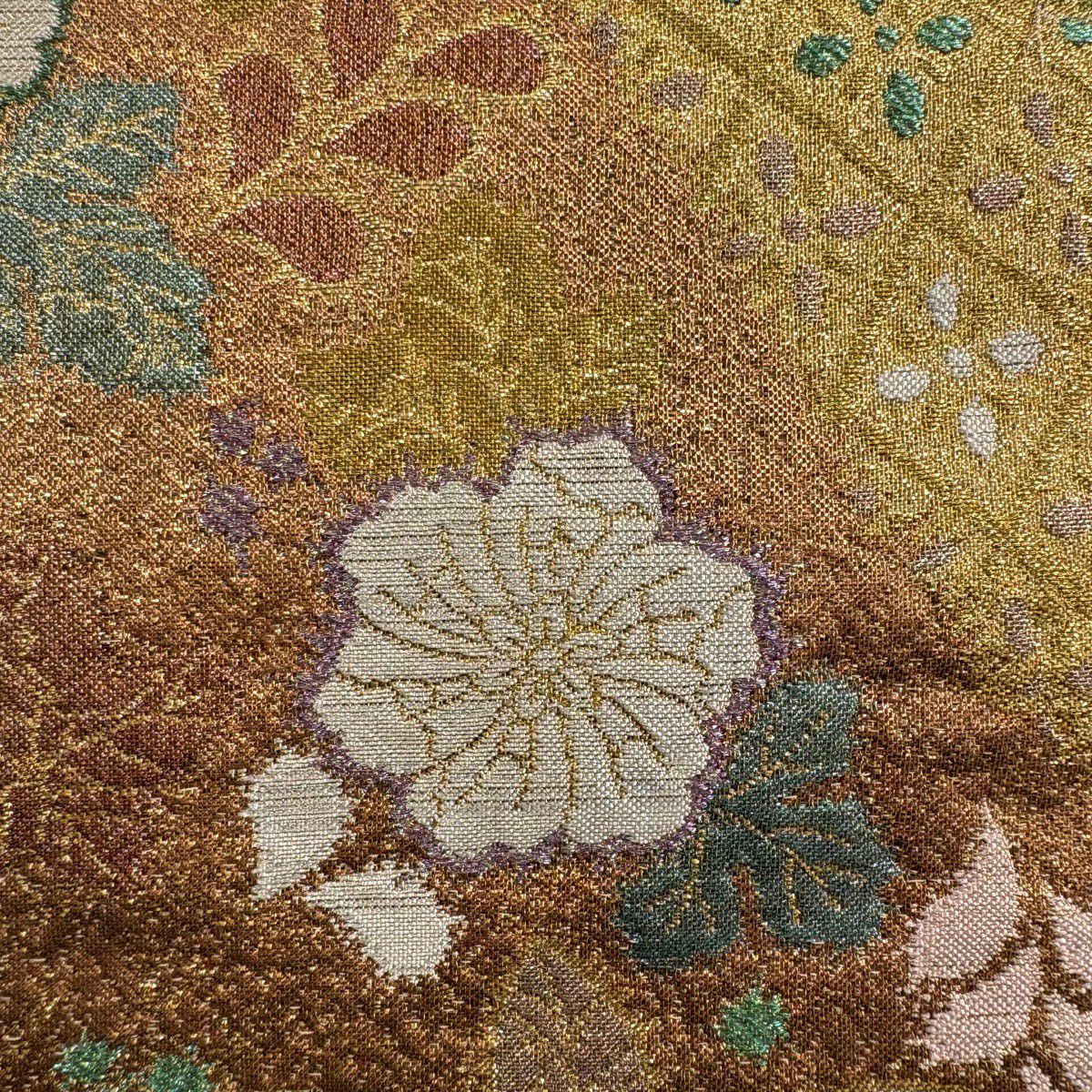 【美品】 袋帶 秀品級 霞 草花紋 金金箔 金絲 山吹茶 紋樣 純蠶絲