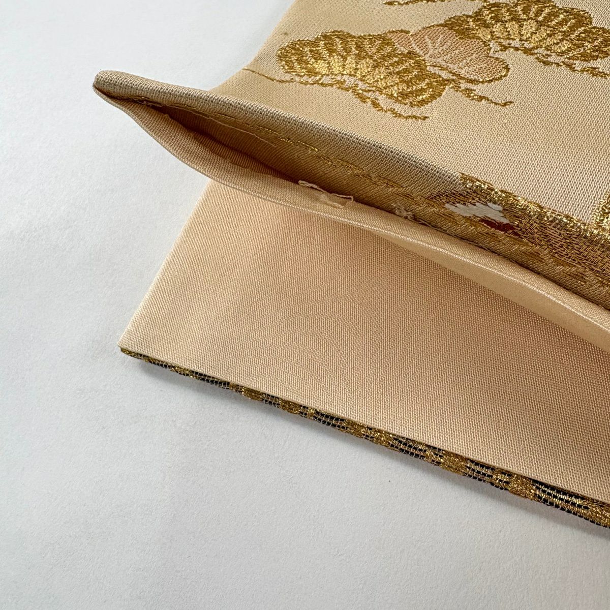 【美品】 袋帶 秀品級 華紋 蜀江文 金絲 金金箔 淺橙色 六通 純蠶絲