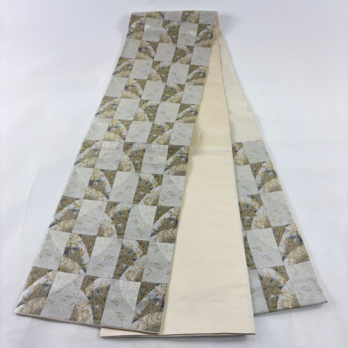 【美品】 袋帶 秀品級 献上色紙市松樹紋 金銀絲 金金箔 銀 六通 純蠶絲