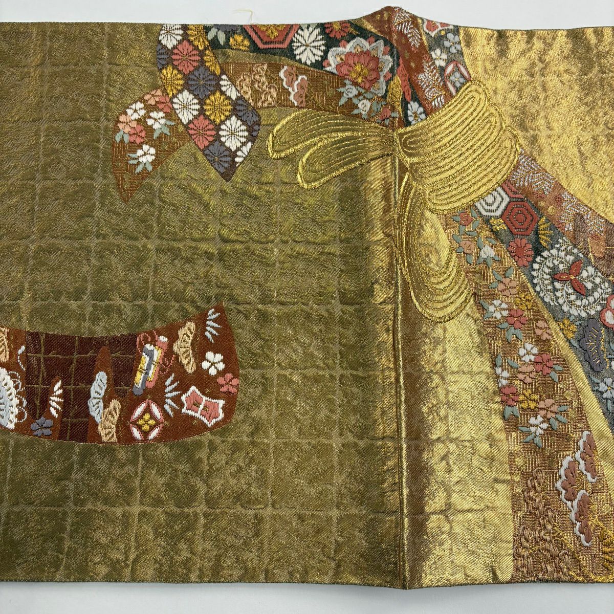 【美品】 袋帶 秀品級 束捲熨斗紋 寶物滿載 金絲 金金箔 金色 六通 純蠶絲