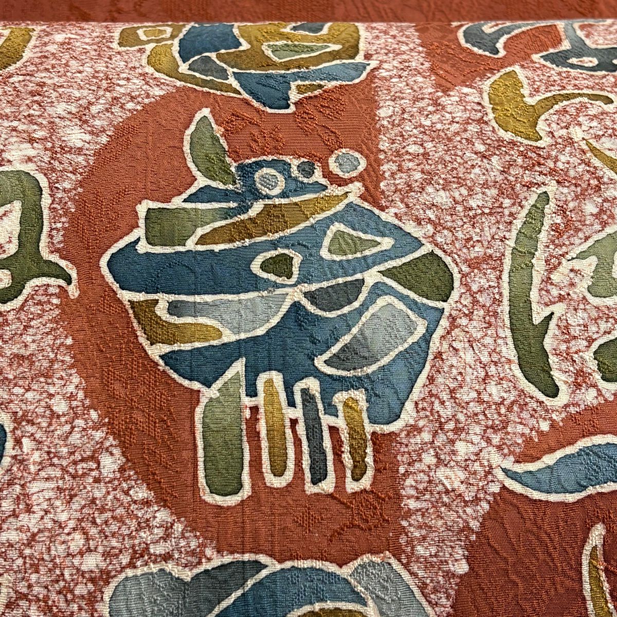 【美品】 袋帶 秀品級 文字文 幾何學圖案 茜色 大鼓圖案 純蠶絲