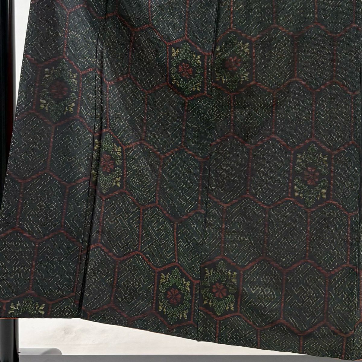 【美品】 紬織 身長153cm 袖長62.5cm S 雙層 華紋 龜甲 深綠 純蠶絲 優品級